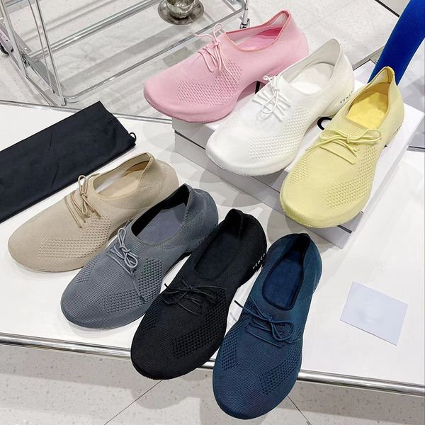 r knitted men's and women's sports shoes 360 degrees wrapped thick soles with hollow elasticity pink yellow white breathable coupl, Black
r knitted men's and women's sports shoes 360 degrees wrapped thick soles with hollow elasticity pink yellow white breathable coupl, Black