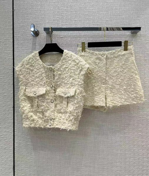 two piece dress 2022 autumn o neck sleeveless coat and women's fashion shorts 2 pieces sets 0808-7, White
two piece dress 2022 autumn o neck sleeveless coat and women's fashion shorts 2 pieces sets 0808-7, White