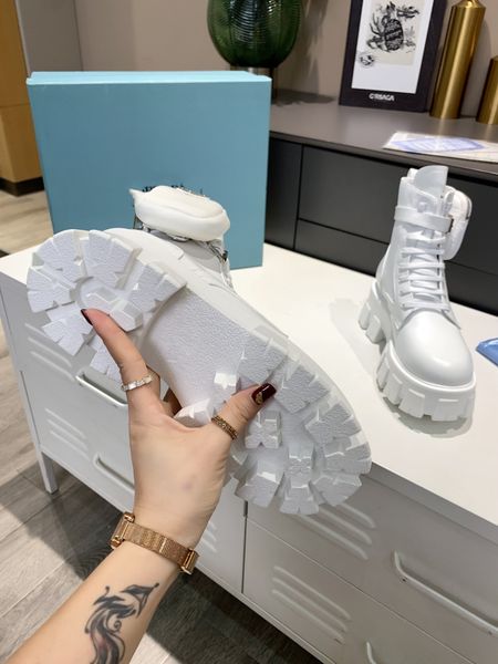 women platform desert boots triple black beige suede leather fashion booties womens ankle cowboy martin boot winter snow shoes
women platform desert boots triple black beige suede leather fashion booties womens ankle cowboy martin boot winter snow shoes