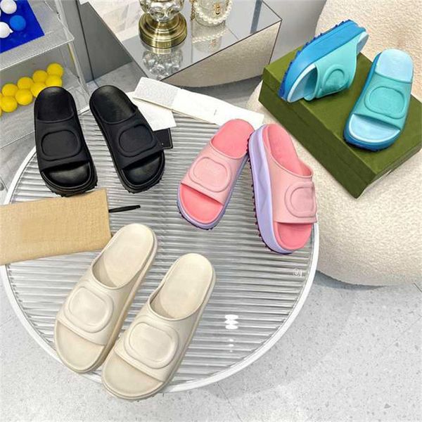 Image of Designer Slippers Women Foam Slipper Fashion Platform Sandals Rubber TPU Slides Macaron Thick Bottom Sandal Wear Beach Slipper