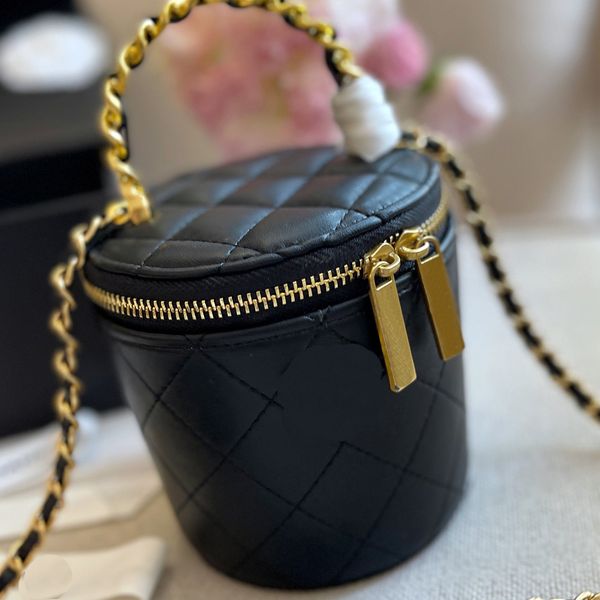 mini cosmetic bag 2-colour luxury designer crossbody shoulder bags handbag womens fashion leather handbags handbag shouldersbag internal mir
mini cosmetic bag 2-colour luxury designer crossbody shoulder bags handbag womens fashion leather handbags handbag shouldersbag internal mir