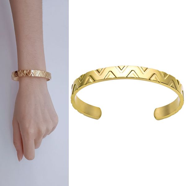 2022 new design bangles stainless steel cuff bangle trendy open c-shape african jewelry popular christmas gift female for women girls access, Black
2022 new design bangles stainless steel cuff bangle trendy open c-shape african jewelry popular christmas gift female for women girls access, Black