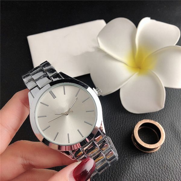 luxury mens watches korean style montre de luxe bracelet new fashionable watch, Slivery;black
luxury mens watches korean style montre de luxe bracelet new fashionable watch, Slivery;black