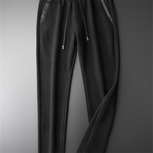 minglu thick knit men's trousers plus size 4xl autumn and winter vertical stripe men casual pants fashion slim skinny pants men 201203, Black
minglu thick knit men's trousers plus size 4xl autumn and winter vertical stripe men casual pants fashion slim skinny pants men 201203, Black