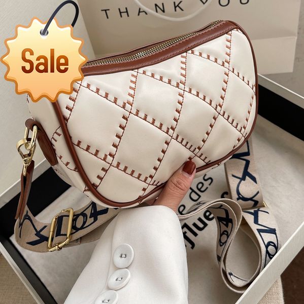 texture women's new broadband small women fashion temperament messenger leather shoulder bags
texture women's new broadband small women fashion temperament messenger leather shoulder bags