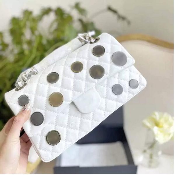 fashion vintage classic crossbody designer bag solid color leather shoulder bag coin decoration pendant handbag luxury square
fashion vintage classic crossbody designer bag solid color leather shoulder bag coin decoration pendant handbag luxury square