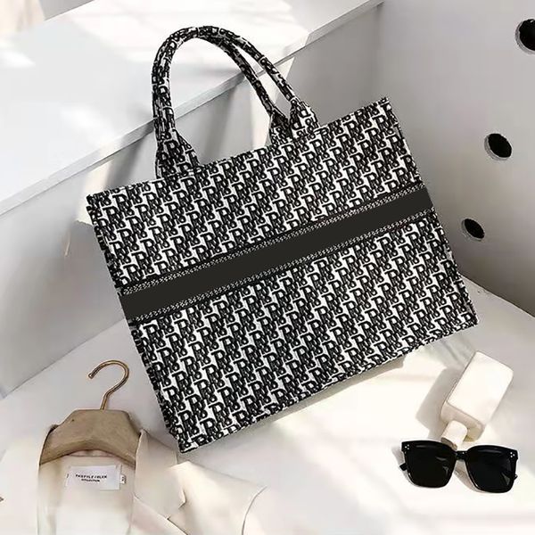 classic embroidered canvas totes shopping bags womens shoulder bag wallet houndstooth book tote fashion luxury large handbags designers whol
classic embroidered canvas totes shopping bags womens shoulder bag wallet houndstooth book tote fashion luxury large handbags designers whol