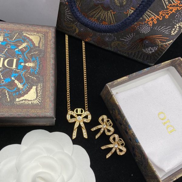 factory retail and wholesale dijia /d new pig nose bow necklace feminine temperament cd letter earrings, Silver
factory retail and wholesale dijia /d new pig nose bow necklace feminine temperament cd letter earrings, Silver