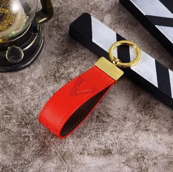 luxurys designer keychains buckle lovers car key chain handmade leather keychain men women bag pendant accessories, Silver
luxurys designer keychains buckle lovers car key chain handmade leather keychain men women bag pendant accessories, Silver