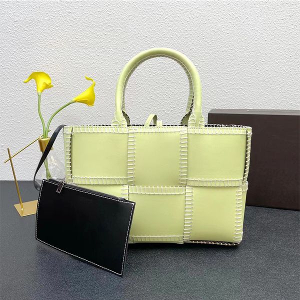 fashion trendy large capacity shopping tote bag woven genuine leather handbag square with small coin purse vegetable basket totes bag luxuri
fashion trendy large capacity shopping tote bag woven genuine leather handbag square with small coin purse vegetable basket totes bag luxuri