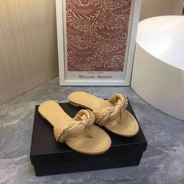 slippers small fragrance high setting bowknot metal chain clip foot flip flops flat toe sandals women's slippers for external wear, Black
slippers small fragrance high setting bowknot metal chain clip foot flip flops flat toe sandals women's slippers for external wear, Black