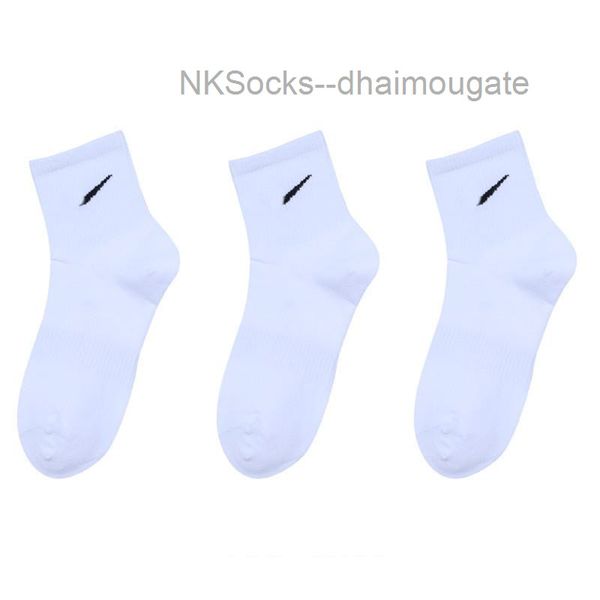 fashion men's classic socks gift box stockings hook brand black white gray medium tube sports cotton sweat absorbing sock men women lux
fashion men's classic socks gift box stockings hook brand black white gray medium tube sports cotton sweat absorbing sock men women lux