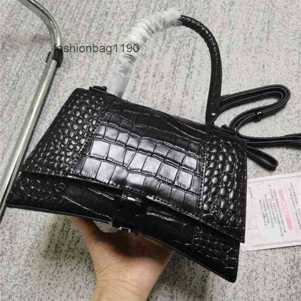 explosive handbags balencaigass classic bags b italy home hourglasss and crocodile pattern high version leathe
explosive handbags balencaigass classic bags b italy home hourglasss and crocodile pattern high version leathe