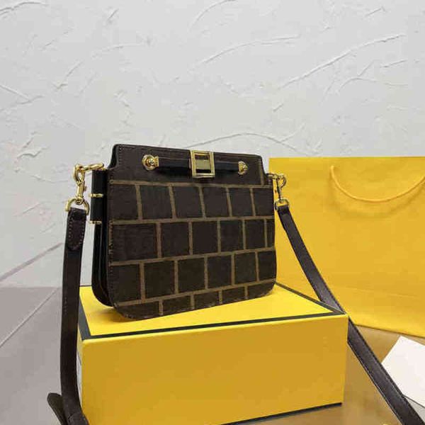 evening bags clutch women printing handbag shoulder leather designer crossbody female purses business square bags 220307
evening bags clutch women printing handbag shoulder leather designer crossbody female purses business square bags 220307
