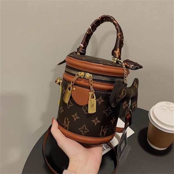cylinder bag female new portable bucket sling one shoulder messenger bag bags_models1as
cylinder bag female new portable bucket sling one shoulder messenger bag bags_models1as
