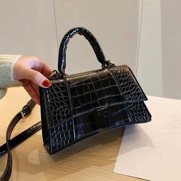 boots bag luxury handbag high end design pc messenger bag light lady fashion women's shoulder
boots bag luxury handbag high end design pc messenger bag light lady fashion women's shoulder