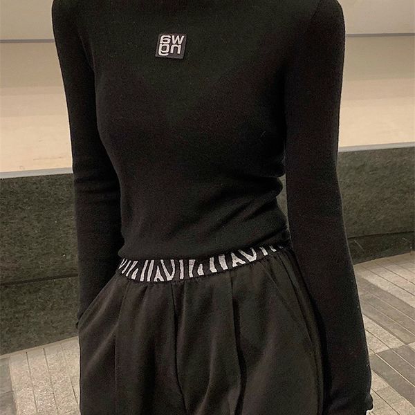 2020 autumn winter trendy brand design letter embroidery long sleeves slim pullover undershirt high collar sweater knitwear lj201112, White;black
2020 autumn winter trendy brand design letter embroidery long sleeves slim pullover undershirt high collar sweater knitwear lj201112, White;black