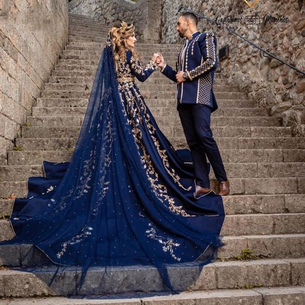 vintage navy blue caftan evening dresses for arabic women 2022 plus size long sleeves lace applique prom gowns robe de soirée, Black;red
vintage navy blue caftan evening dresses for arabic women 2022 plus size long sleeves lace applique prom gowns robe de soirée, Black;red