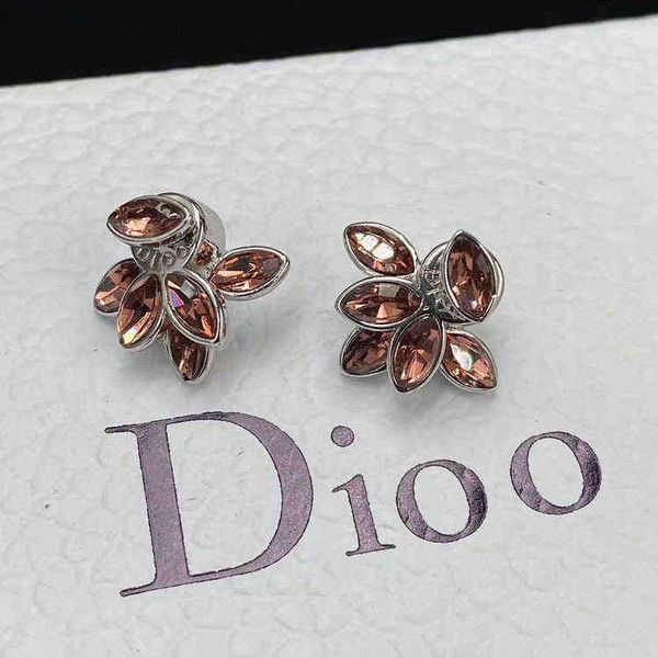 fine earrings simple and fashionable temperament women's red live broadcast of the earrings, Golden
fine earrings simple and fashionable temperament women's red live broadcast of the earrings, Golden