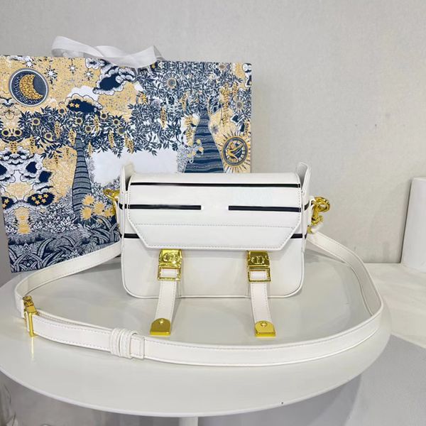luxury designer bag cross body shoulder purse fashion lady shopping handbag letter popular totes practical with box
luxury designer bag cross body shoulder purse fashion lady shopping handbag letter popular totes practical with box