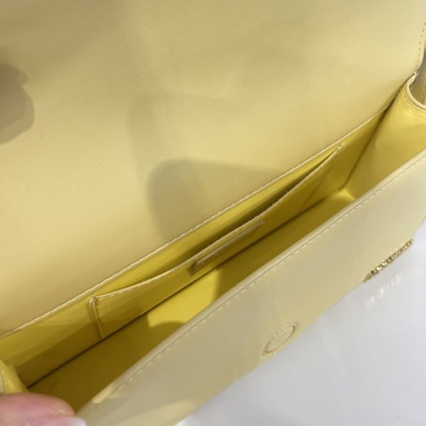 luxury designer fashion saddle womens vintage handbag tote bags shoulders handheld crossbody underarm bag cross body vintages handbags purse
luxury designer fashion saddle womens vintage handbag tote bags shoulders handheld crossbody underarm bag cross body vintages handbags purse