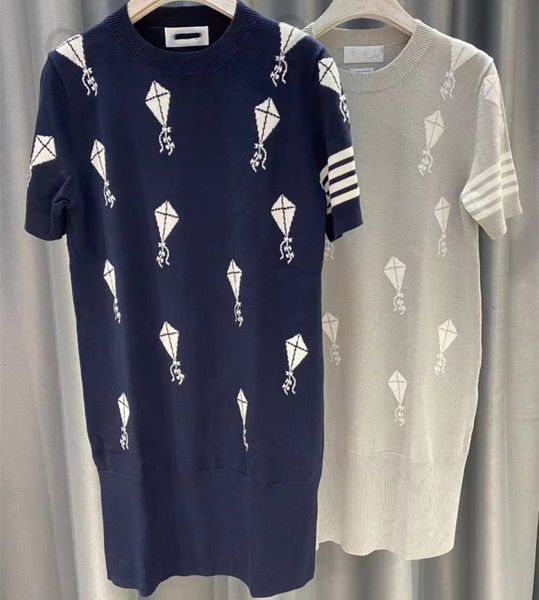 women's knits & tees designer straight 2022 spring and summer new slim temperament four bar kite jacquard knitting round neck short sle, White
women's knits & tees designer straight 2022 spring and summer new slim temperament four bar kite jacquard knitting round neck short sle, White