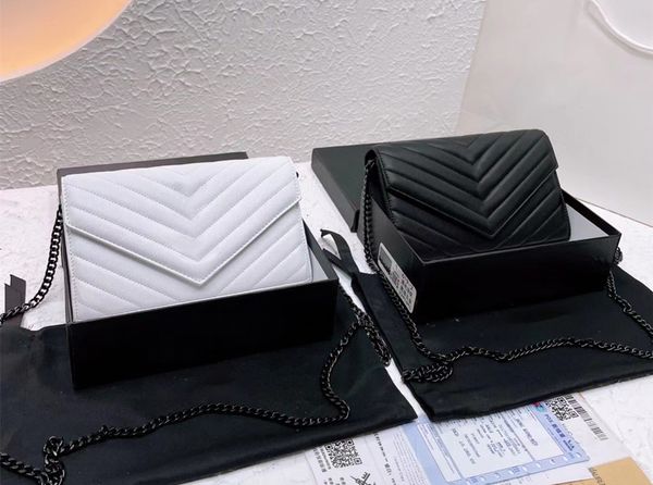 2022 women's luxury handbag shoulder bag y-shaped envelope bags messenger bag chain hardware buckle 6-color wholesale handbags single s
2022 women's luxury handbag shoulder bag y-shaped envelope bags messenger bag chain hardware buckle 6-color wholesale handbags single s