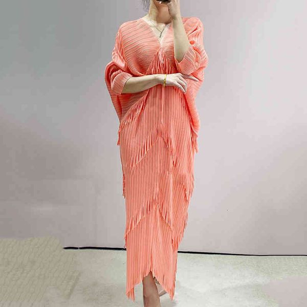 casual dresses women pleated maxi dress tassel cake batwing sleeve v neck style elegant trumpet summer fashion 15ak6 g0oz, Black;gray
casual dresses women pleated maxi dress tassel cake batwing sleeve v neck style elegant trumpet summer fashion 15ak6 g0oz, Black;gray