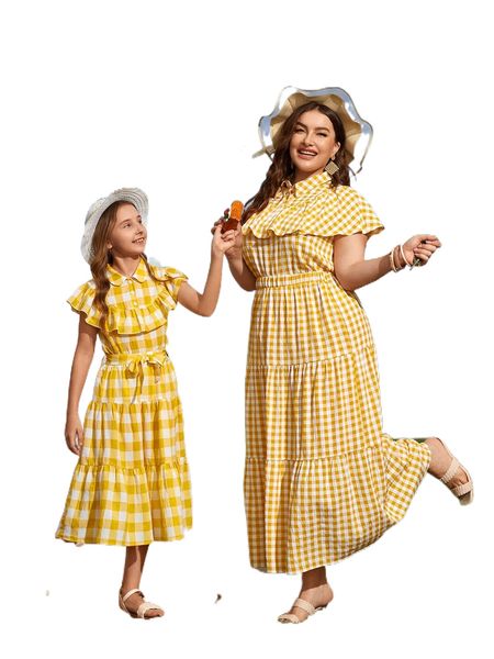 plus 1 pc gingham ruffle trim button front blouse & ruffle hem skirt r7l6#, Black
plus 1 pc gingham ruffle trim button front blouse & ruffle hem skirt r7l6#, Black