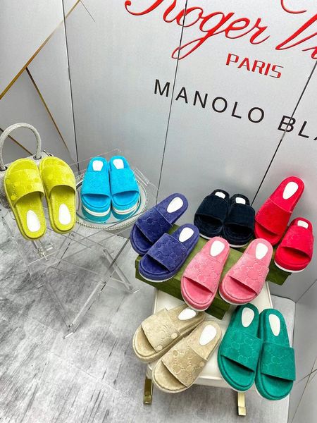 new2022 sandals thick soled women's slippers with fashion sandals party wedding office high heels hua foam rubber sandals size 35-41hy1, Black
new2022 sandals thick soled women's slippers with fashion sandals party wedding office high heels hua foam rubber sandals size 35-41hy1, Black