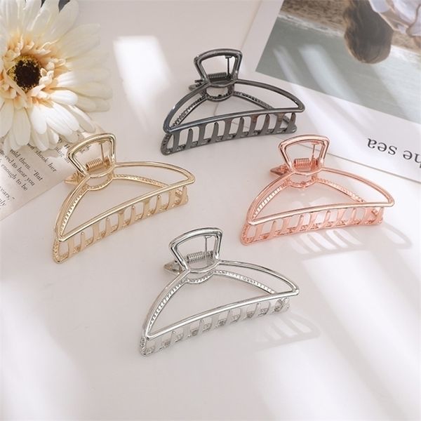 women girls geometric hair claw clamps metal crab moon shape clip solid color pin large size accessories 220701, Silver
women girls geometric hair claw clamps metal crab moon shape clip solid color pin large size accessories 220701, Silver