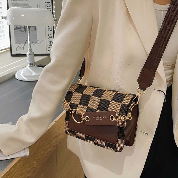 chessboard color matching advanced sense small bag female 2021 new japanese and korean style wide shoulder strap single shoulder messenger
chessboard color matching advanced sense small bag female 2021 new japanese and korean style wide shoulder strap single shoulder messenger
