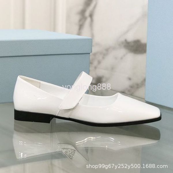 dress shoes thick soled british style small leather shoes are in fashion. women's with sgle autumn, Black
dress shoes thick soled british style small leather shoes are in fashion. women's with sgle autumn, Black