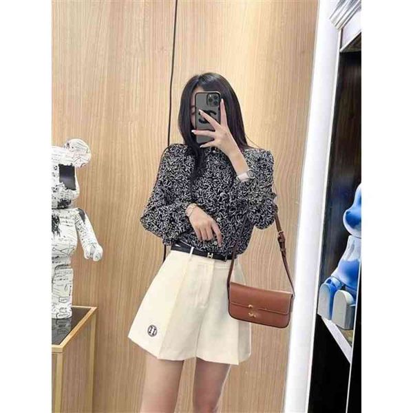 skirts hm / ss style shorts high waist a-shape slim letter embroidery simple match 3bpm, Black
skirts hm / ss style shorts high waist a-shape slim letter embroidery simple match 3bpm, Black