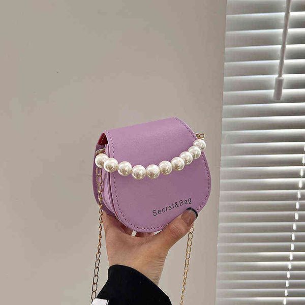 mini children's small bag korean pearl chain single shoulder bag mouth red bag versatile messenger saddle, Black
mini children's small bag korean pearl chain single shoulder bag mouth red bag versatile messenger saddle, Black