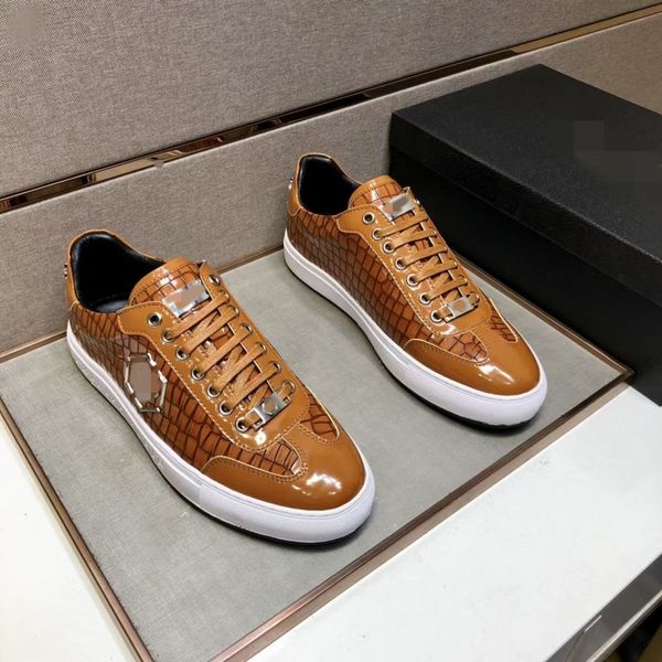 luxury designer shoes casual sneakers breathable mesh stitching metal elements, Black
luxury designer shoes casual sneakers breathable mesh stitching metal elements, Black