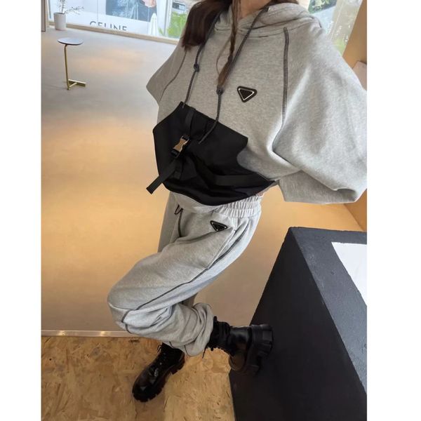 luxury fashion designer triangle gray hooded sweatshirt women's spring and autumn fashion brand stitching super street advanced sweatpa
luxury fashion designer triangle gray hooded sweatshirt women's spring and autumn fashion brand stitching super street advanced sweatpa