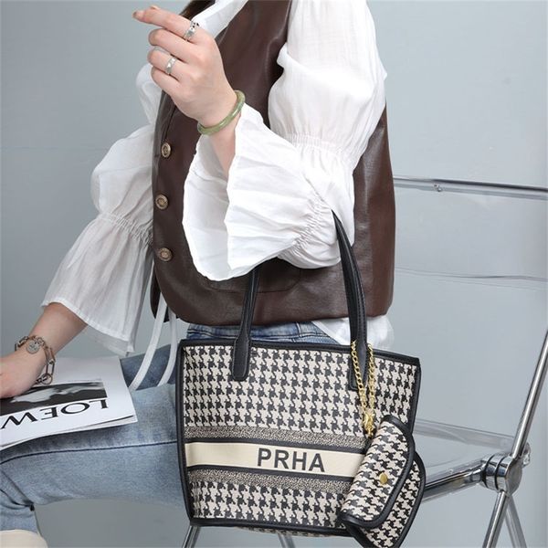 women's messenger girl's fashionable and versatile armpit small square 75% off online wholesale
women's messenger girl's fashionable and versatile armpit small square 75% off online wholesale