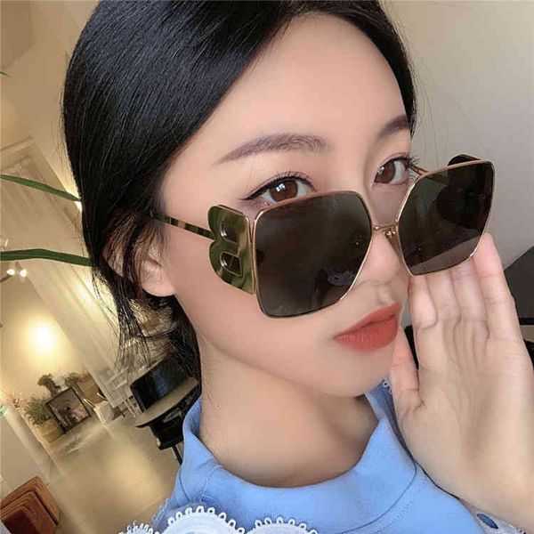 sunglasses be fashion trend letter mirror leg large box star same female rlie, White;black
sunglasses be fashion trend letter mirror leg large box star same female rlie, White;black