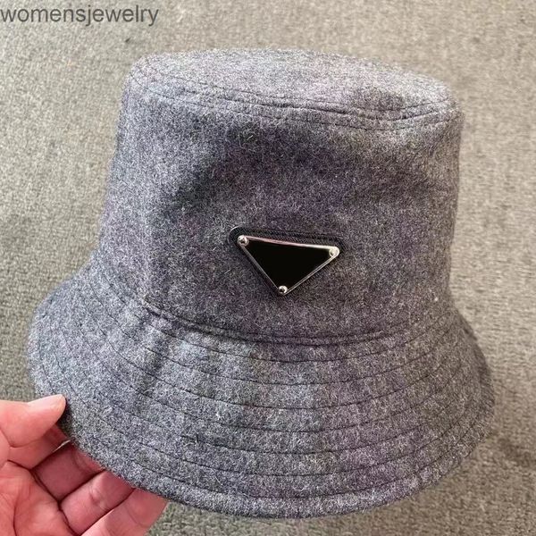 fashion luxurious designer bucket cap famous winter beanie men women luxury knitted caps ski snapback mask fitted cashmere casual, Blue;gray
fashion luxurious designer bucket cap famous winter beanie men women luxury knitted caps ski snapback mask fitted cashmere casual, Blue;gray