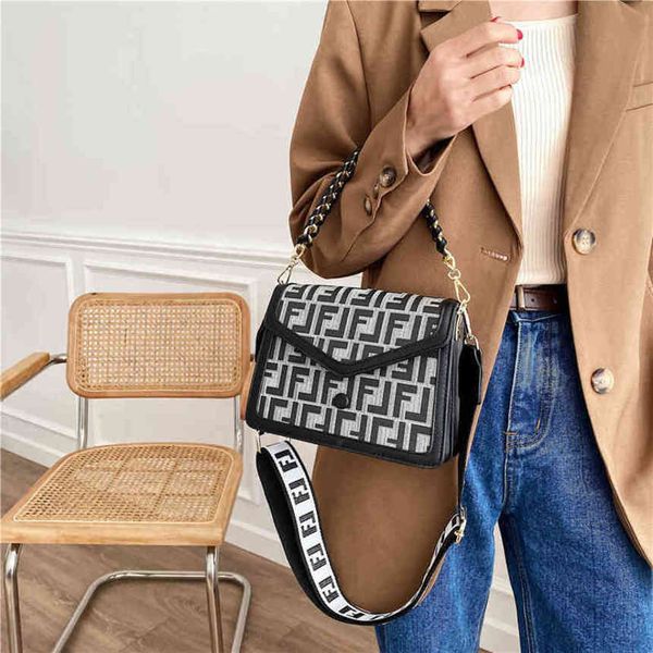 80%2022 new luxury bags accessories bag hand printed bagwomen's fashion bags
80%2022 new luxury bags accessories bag hand printed bagwomen's fashion bags