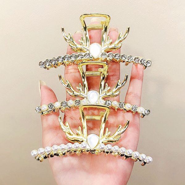 women vintage rhinestones pearls antlers metal hair claw elegant luxury long hair clip headband fashion hair accessories, Slivery;white
women vintage rhinestones pearls antlers metal hair claw elegant luxury long hair clip headband fashion hair accessories, Slivery;white
