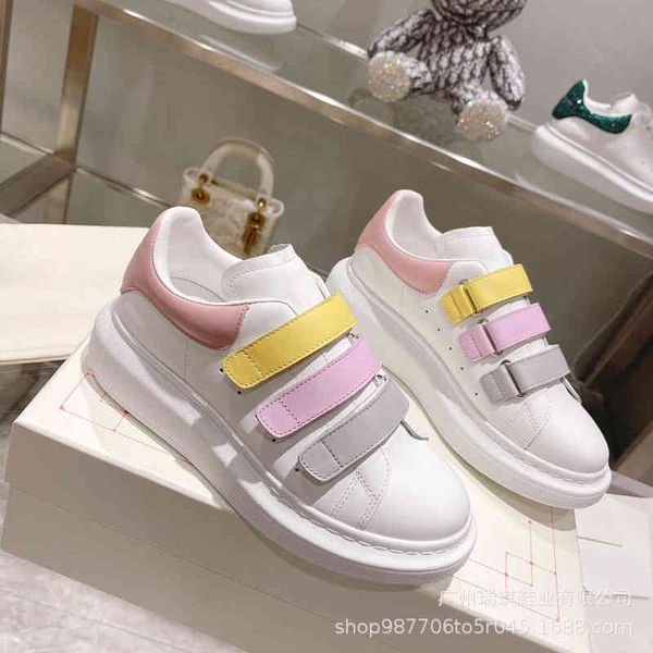 dress shoes high end quality three color sports small white shoes women's thick bottom leisure classic couple uaef, Black
dress shoes high end quality three color sports small white shoes women's thick bottom leisure classic couple uaef, Black
