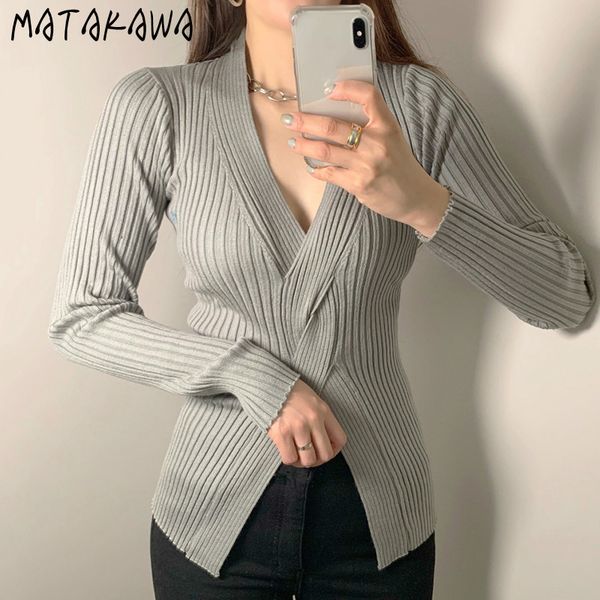 solid longsleeved knitted sweater korean chic autumn and winter vneck pullovers crossslim pit strip woman sweaters 210506, White;black
solid longsleeved knitted sweater korean chic autumn and winter vneck pullovers crossslim pit strip woman sweaters 210506, White;black