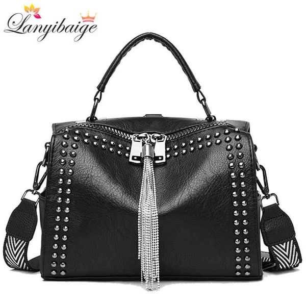 luxury designer handbag ladies small shoulder bag soft leather handbags famous brand crossbody bags for women 2022
luxury designer handbag ladies small shoulder bag soft leather handbags famous brand crossbody bags for women 2022