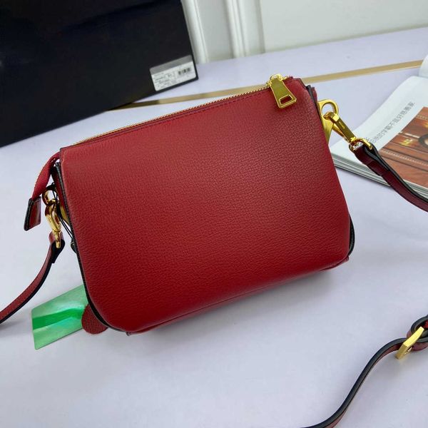 fashion women designer bag classic retro flip one shoulder crossbody bag 66136 # striped shoulder strap leather handbag
fashion women designer bag classic retro flip one shoulder crossbody bag 66136 # striped shoulder strap leather handbag