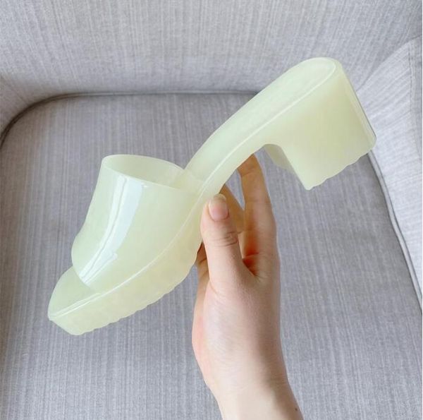 2023 fashion summer women slides jelly slippers sandals clear pvc rubber crystal sandal shoes retro platform flip flops men flat slide luxur, Black
2023 fashion summer women slides jelly slippers sandals clear pvc rubber crystal sandal shoes retro platform flip flops men flat slide luxur, Black