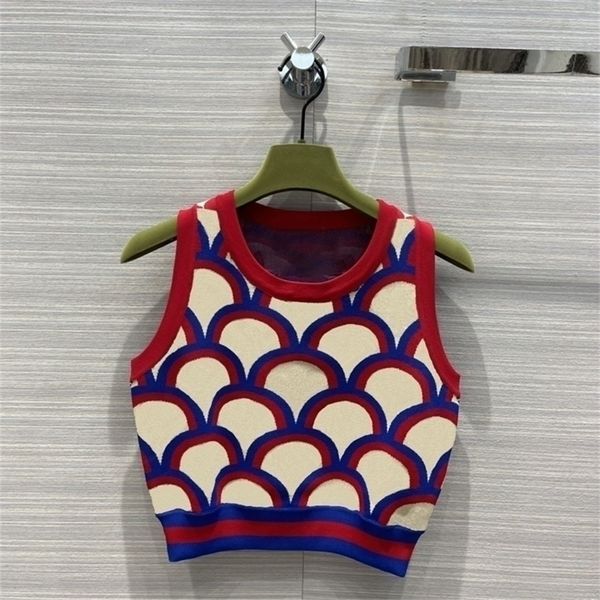 brand high end design red blue color contrast sports knitted oneck vest casual shorts 60408 220627, Gray
brand high end design red blue color contrast sports knitted oneck vest casual shorts 60408 220627, Gray