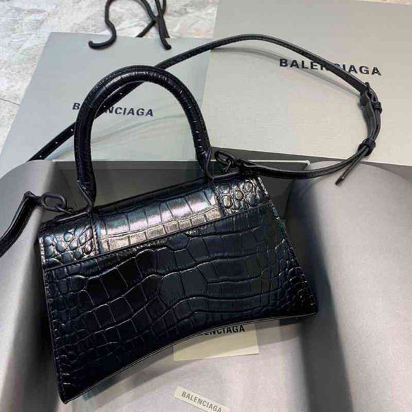 2022ss balencigas's bag handbags designer luxurys high version female 2022 pink hourglass crocodile pattern grade net red messenger han
2022ss balencigas's bag handbags designer luxurys high version female 2022 pink hourglass crocodile pattern grade net red messenger han