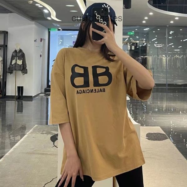 2022 designer bb t shirt and shirts spring summer new paris double b cartoon animation fashion br five sleeve 2ibs, White;black
2022 designer bb t shirt and shirts spring summer new paris double b cartoon animation fashion br five sleeve 2ibs, White;black